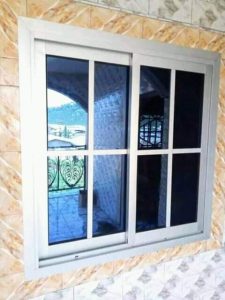 fenêtre sur mesure à La Roquette-sur-Siagne